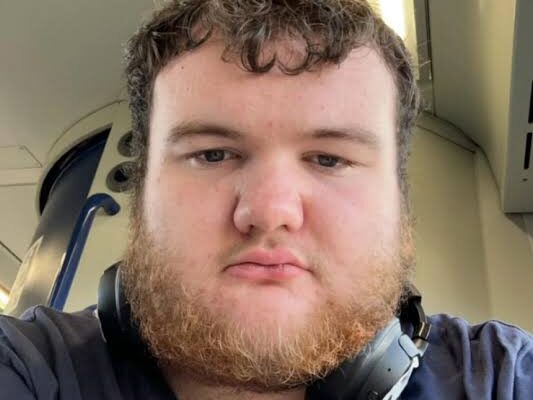 How Much Does CaseOh Weigh